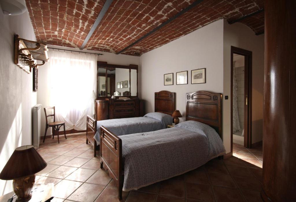 Relais San Desiderio Acomodação com café da manhã Calliano  Quarto foto